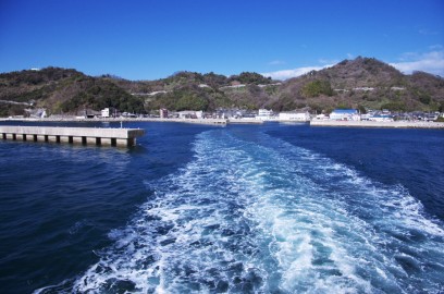 岡村港から大三島の宗方港へ