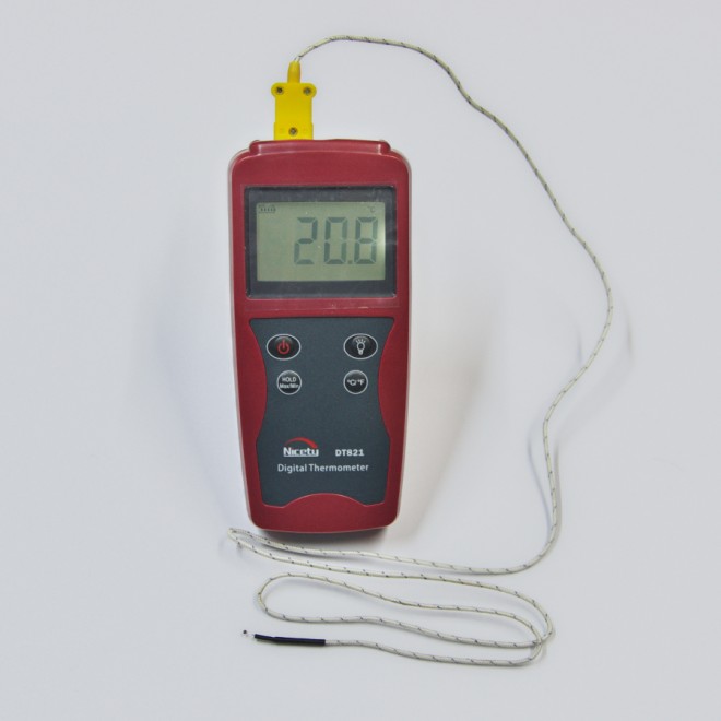 デジタル　熱電対　温度計／-50℃-1300℃ シングルタイプK　DT821
