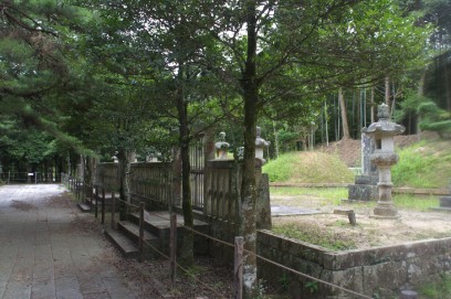 毛利家の香山墓地