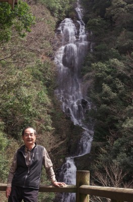 作木村にある滝百選の滝　落差126ｍ
