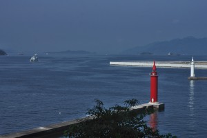 広島港も日が溢れる