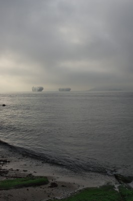 広島湾も霧が出ている