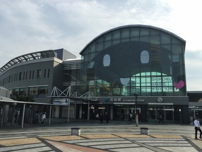 高松駅は昔の連絡船の名残で終着駅