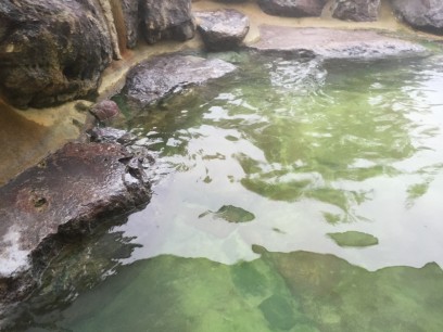 塚原温泉の強酸性の湯