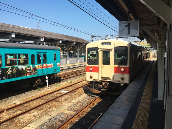 JR五条駅でしばらく待つと和歌山行きのローカル電車が到着