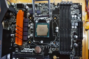 CPU　Intel Core i5-6600 3.3GHz