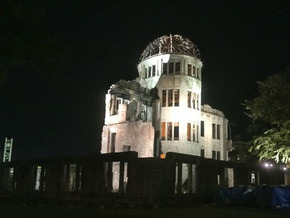 夜の原爆ドーム