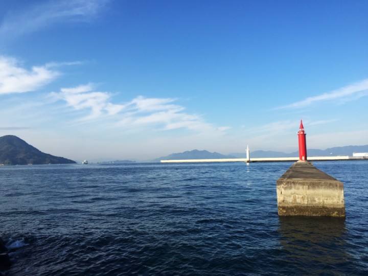 広島港の入り口　似島は目の前