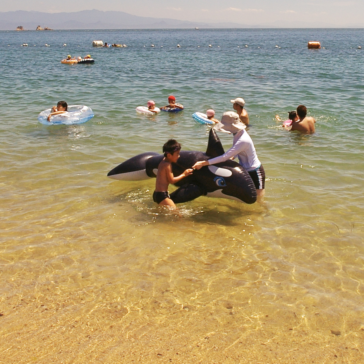 上蒲刈島の県民の浜（恋ヶ浜）へ海水浴 – AWL Action